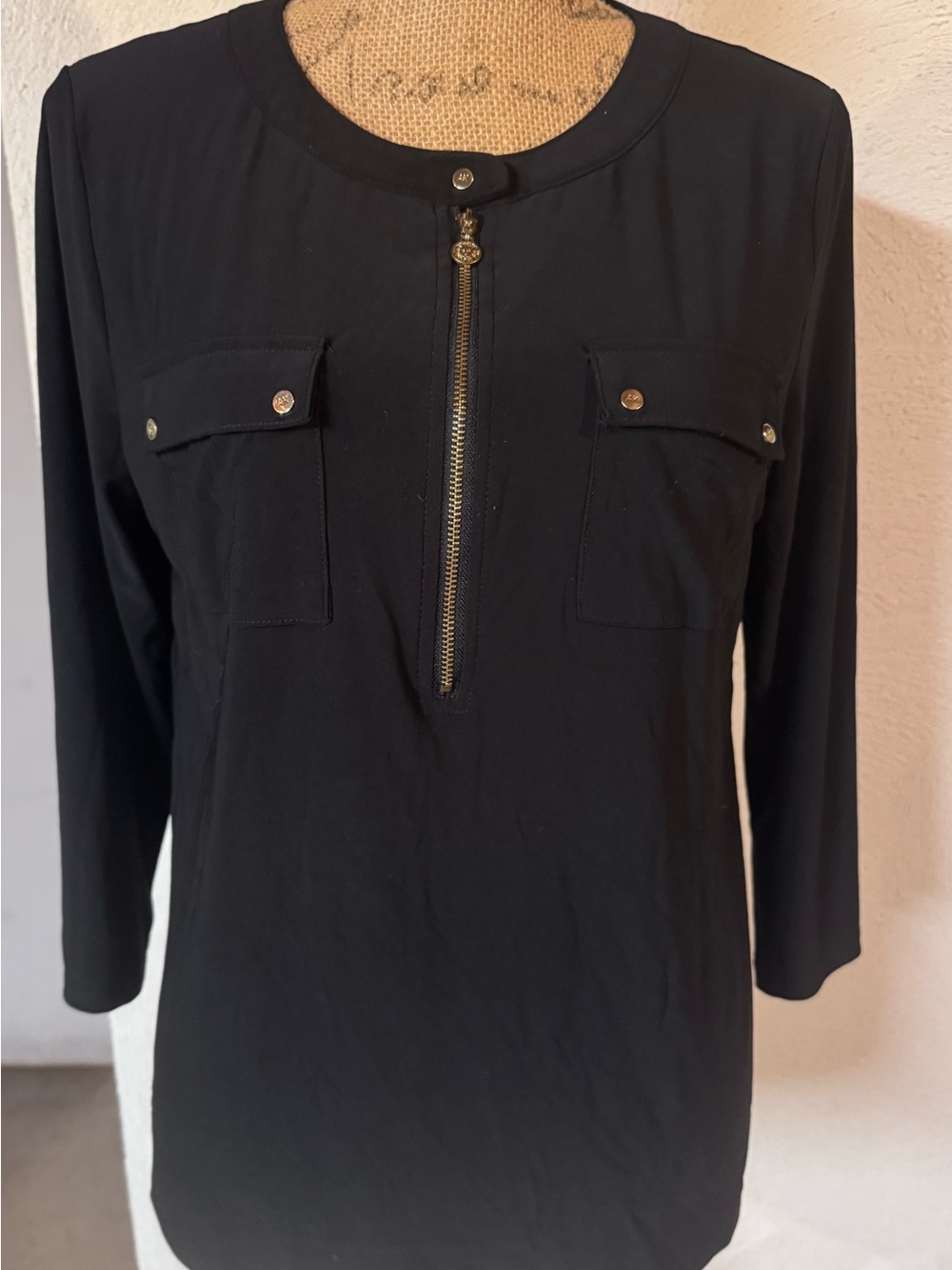Anne Klein Black Long-Sleeve Zip Pocket Top